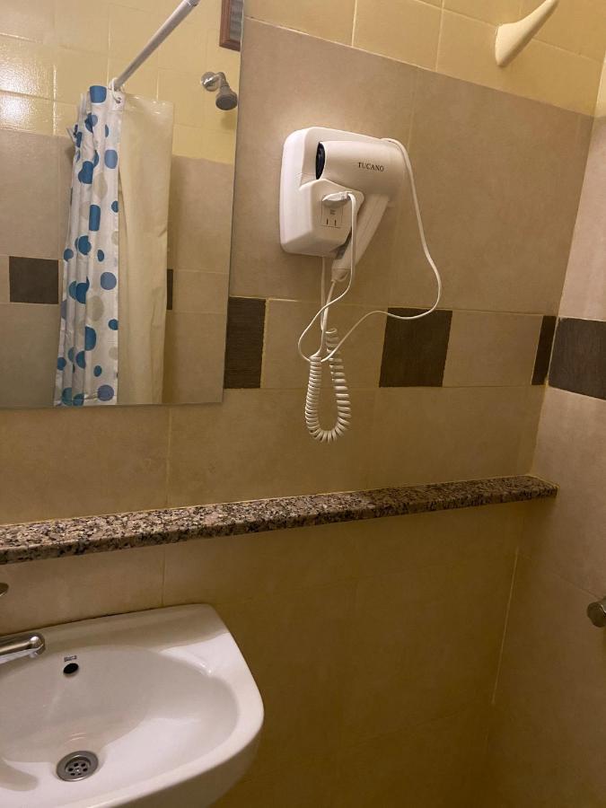 Hotel Inti Huasi サン・フェルナンド・デル・バジェ・デ・カタマルカ エクステリア 写真